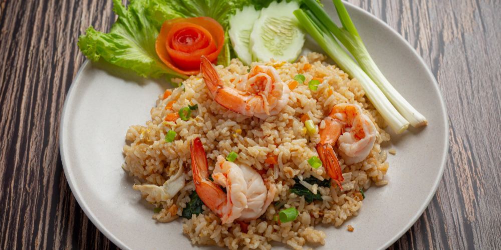 5 cách làm cơm chiên hải sản hạt tơi, thơm ngon như ngoài hàng
