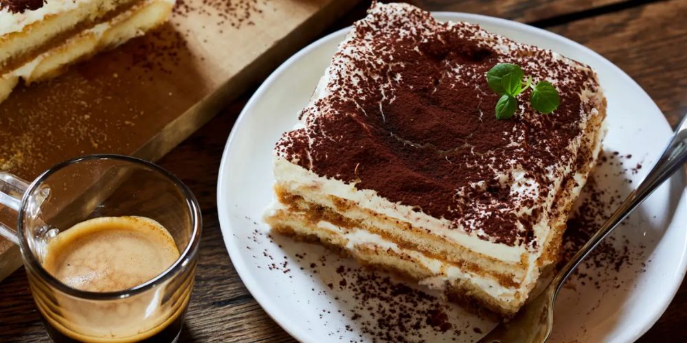 Cách làm bánh Tiramisu chuẩn vị Ý, mềm mịn tại nhà