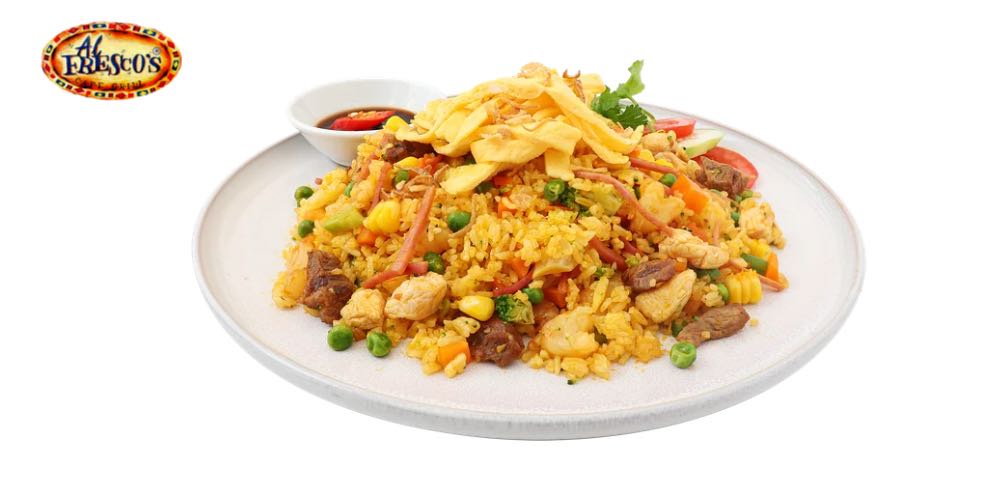 Cách làm cơm chiên thập cẩm thơm ngon tại nhà