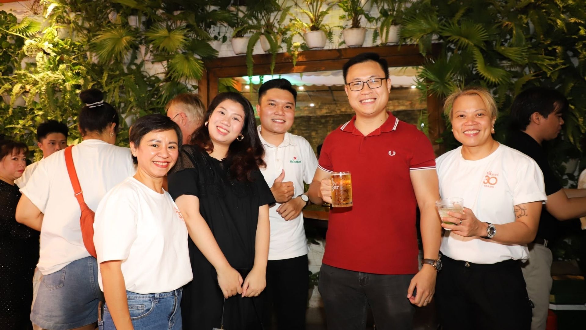 Đối với bữa trưa văn phòng bận rộn, sự nhanh chóng và tiện lợi được đặt lên hàng đầu