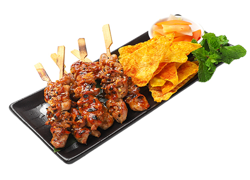 BBQ Plum Pork Skewers với thịt nạc vai nướng xốt mận sánh mịn