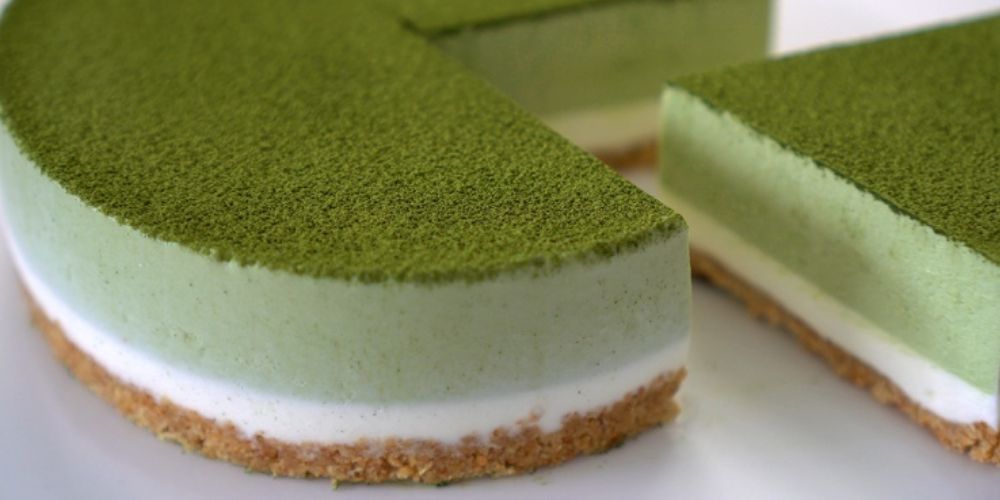Bánh Mousse trà xanh phân lớp mịn màng