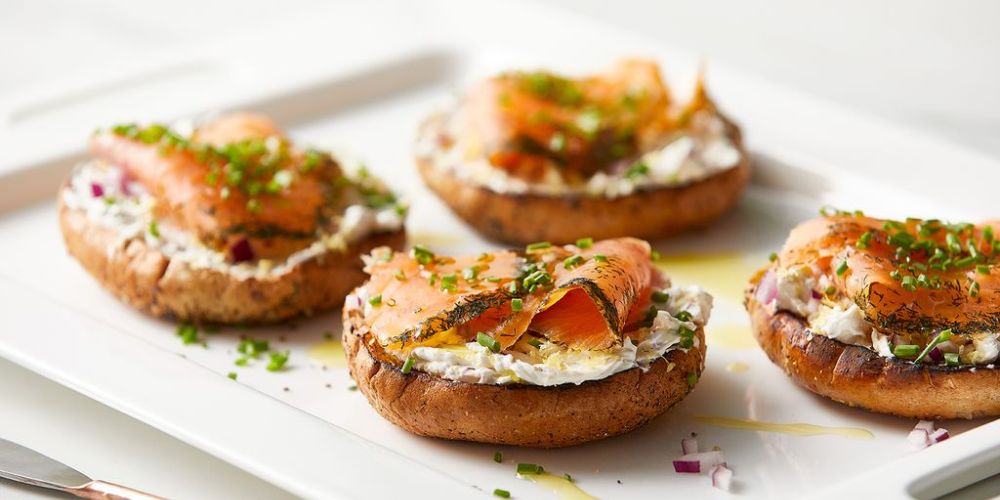 Bruschetta với cá hồi và kem phô mai&nbsp;