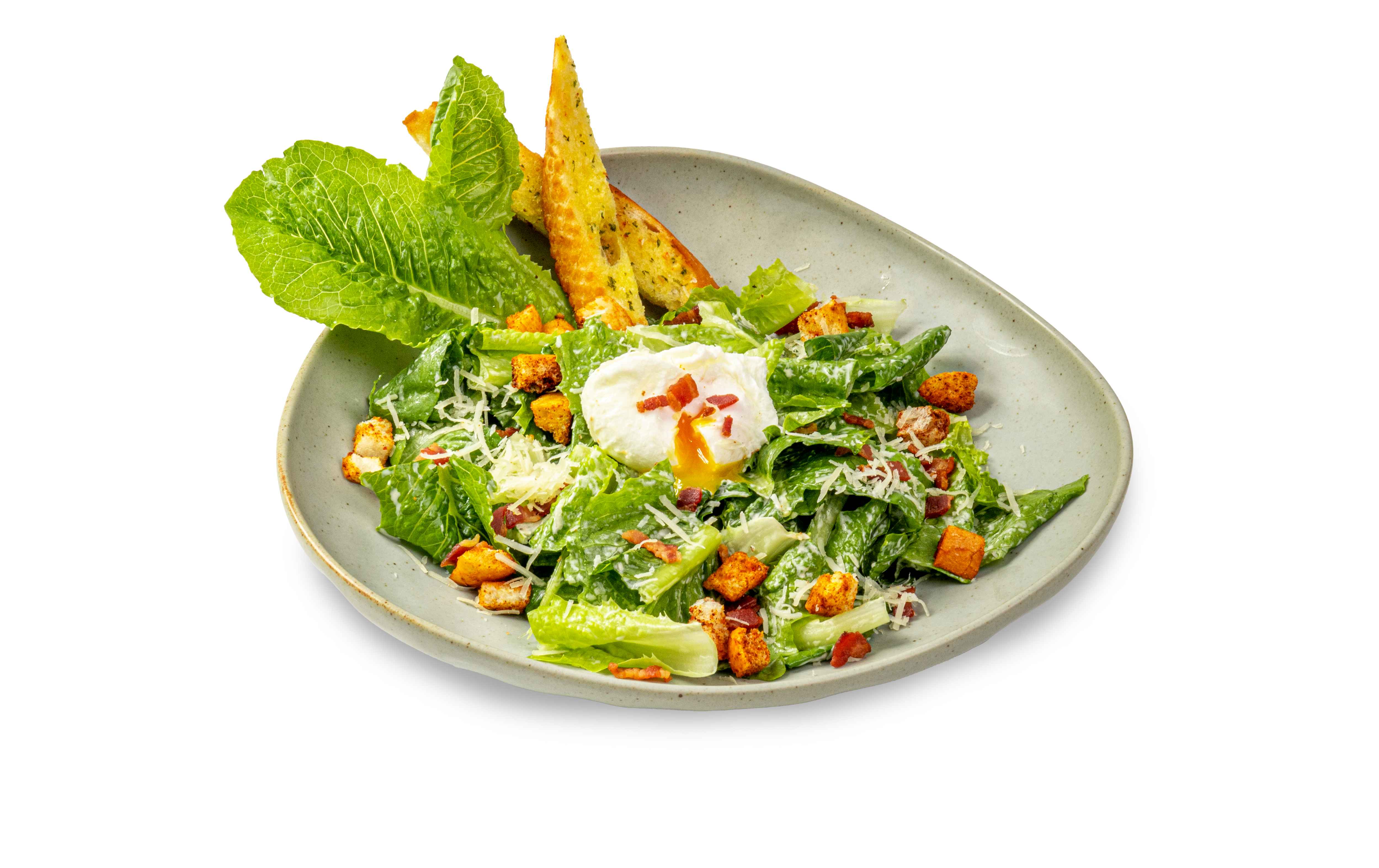 Salad kết hợp với phô mai Parmesan bào nhỏ