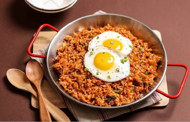 cơm chiên hải sản kim chi