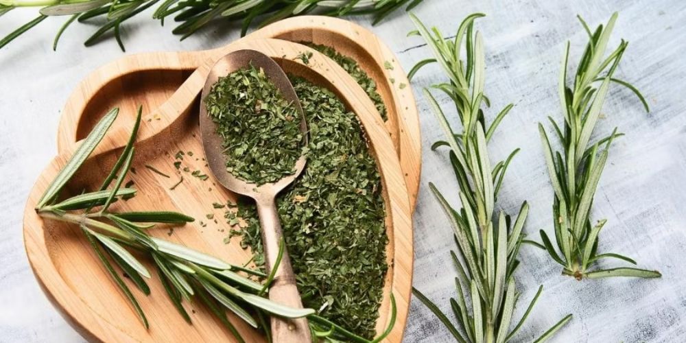Hương vị bật lên chỉ với một nhúm rosemary