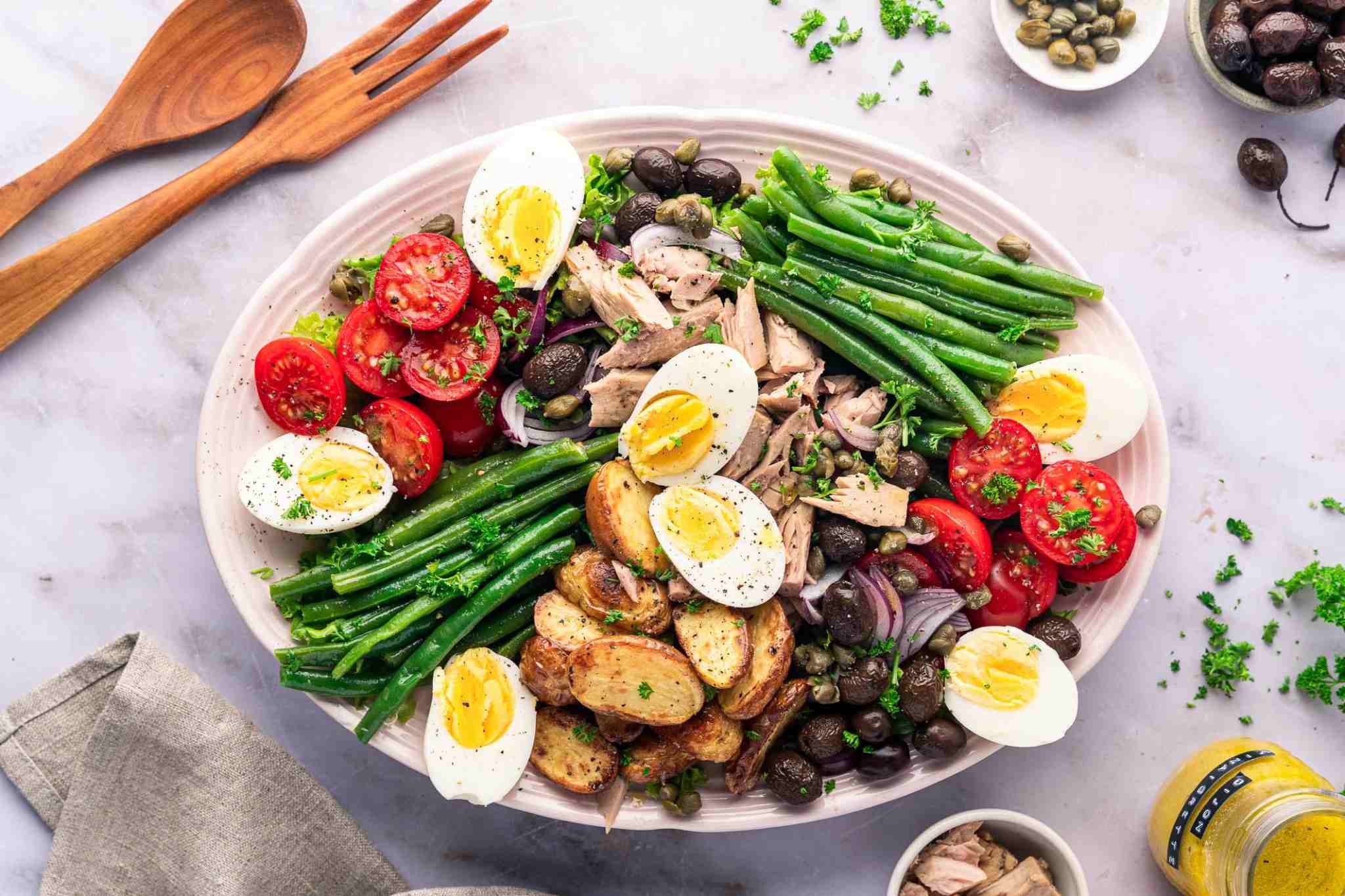 Salad trộn là món khai vị đầy đủ chất xơ