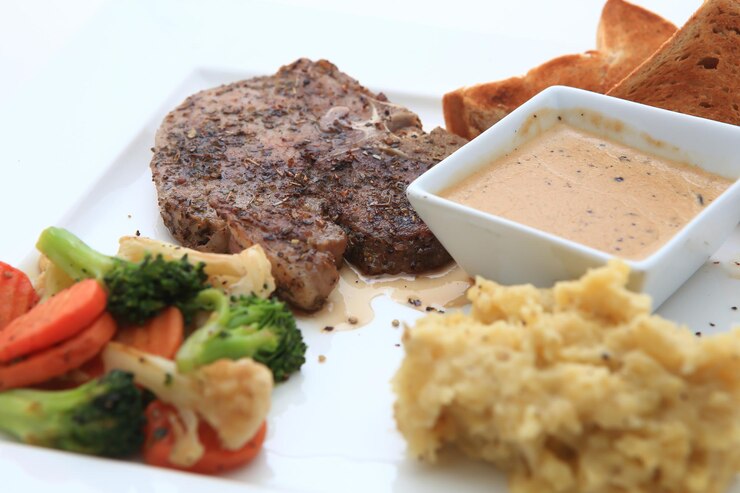 Thử xốt tiêu đèn với nhiều loại steak 