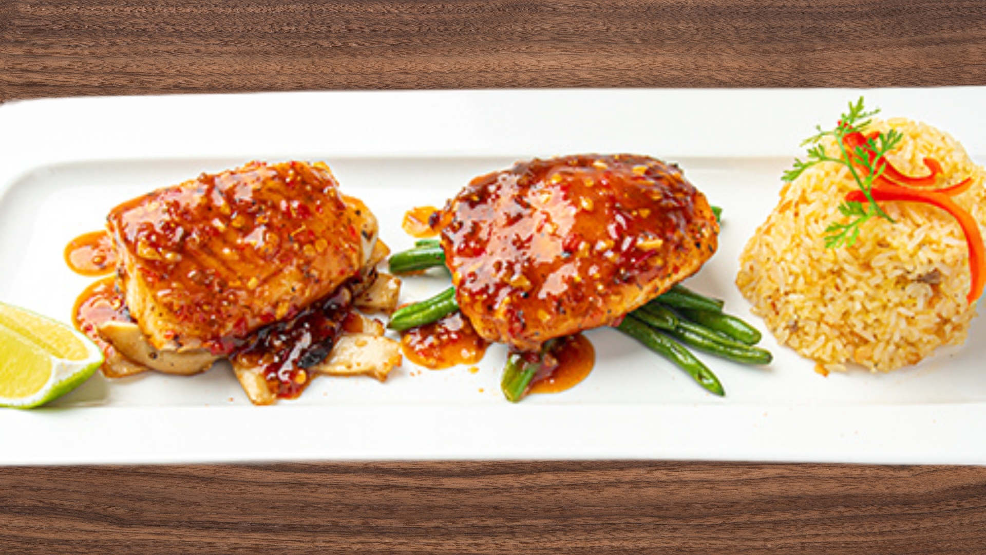 Baked Red Snapper tại Al Fresco's với phần cá nướng vàng hấp dẫn