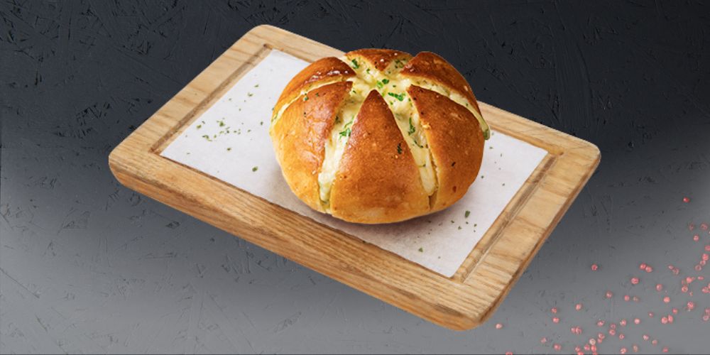 Bánh mì bơ tỏi phô mai nướng giòn béo, dễ ăn và hợp khẩu vị nhiều người