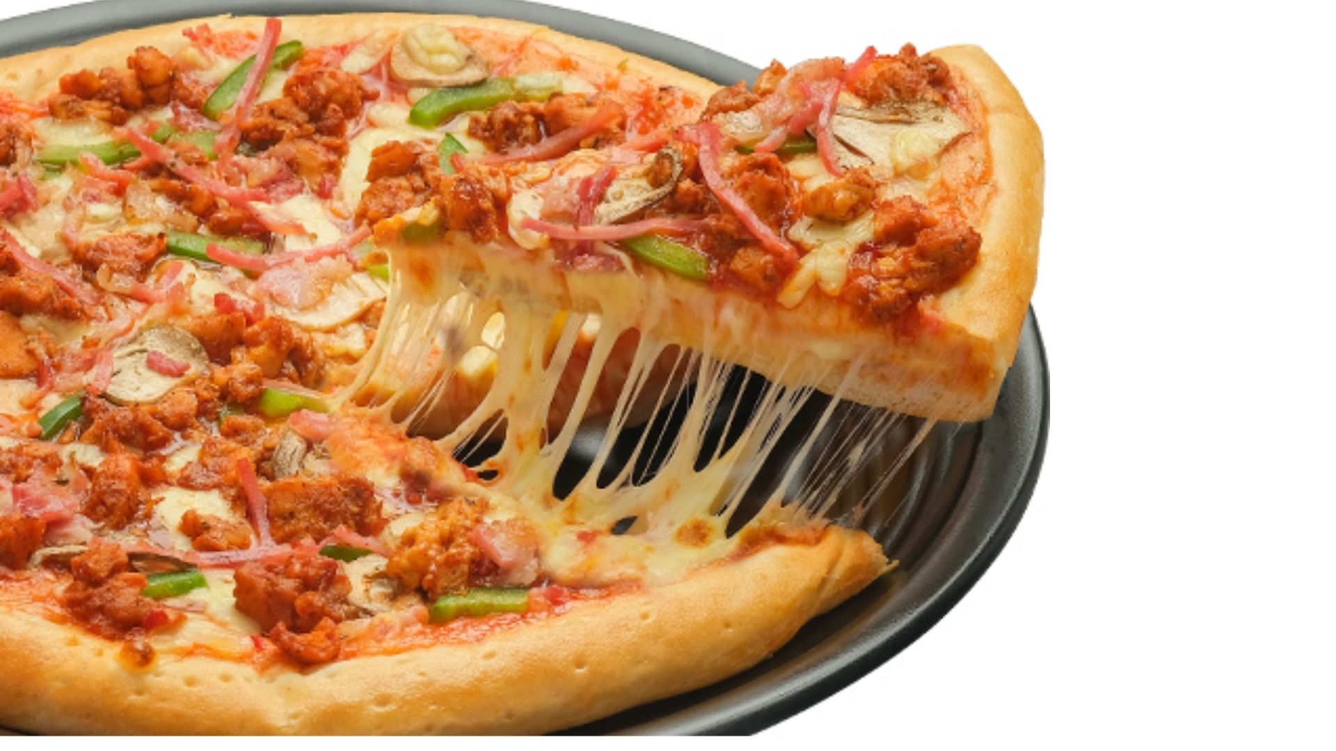 BBQ Chicken Pizza mang hương vị đậm đà đặc trưng của thịt gà Mexico