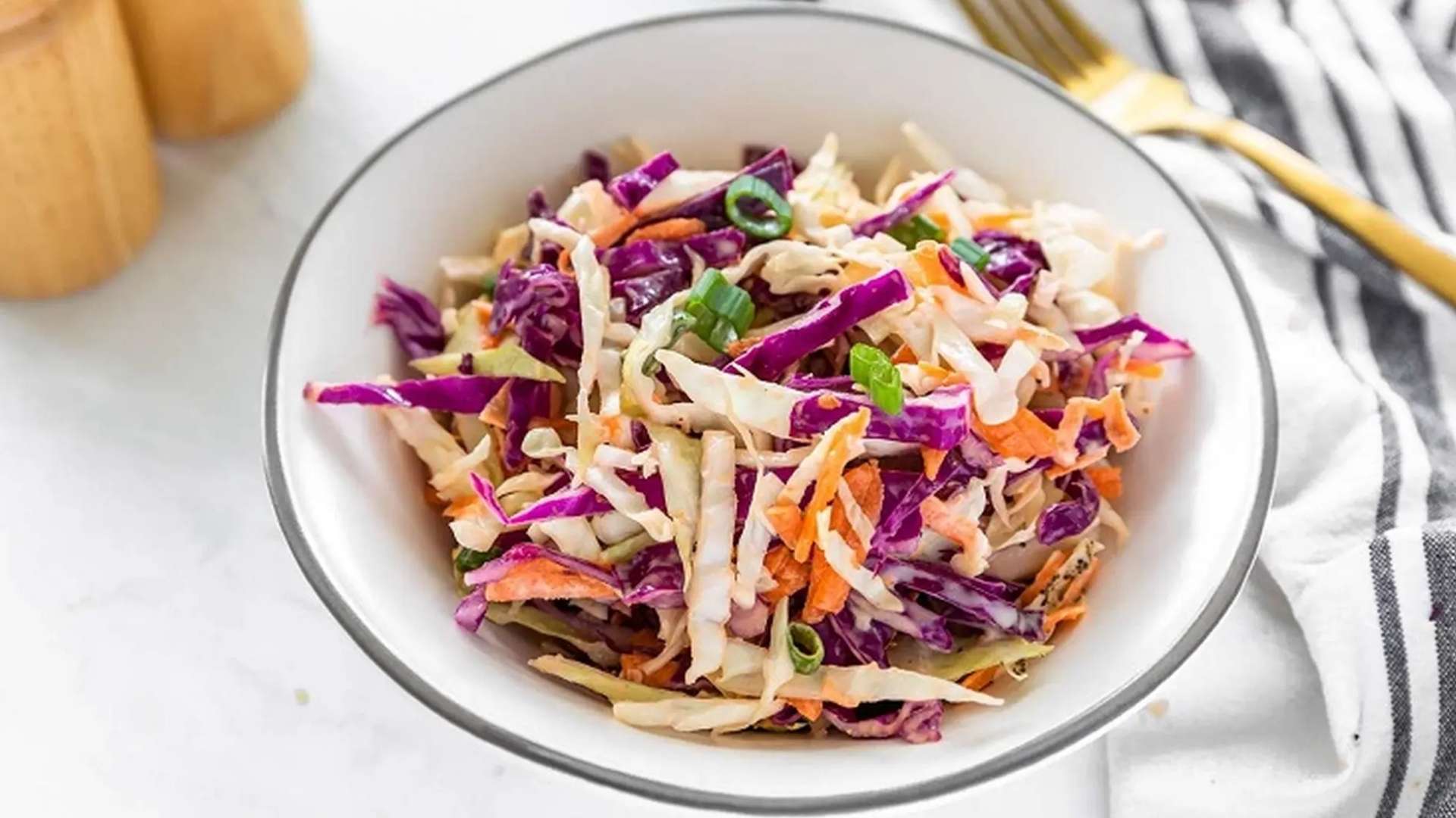 Bí quyết để có món salad bắp cải ngon