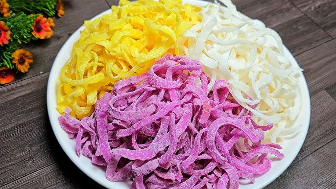 Mứt dừa dẻo thơm nhiều màu sắc