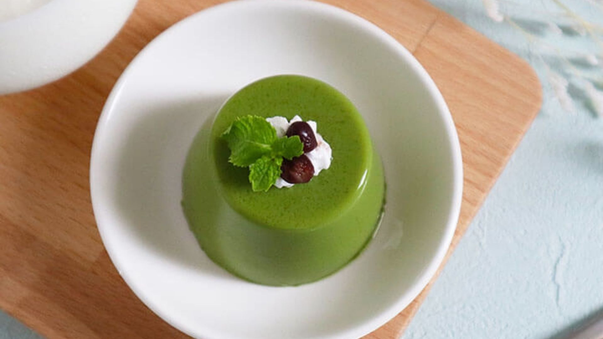 Pudding trà xanh bắt mắt, mang vị trà thanh nhẹ