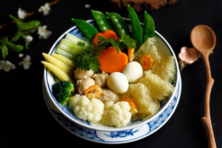 Canh bóng bì lợn đậm đà hương vị Việt