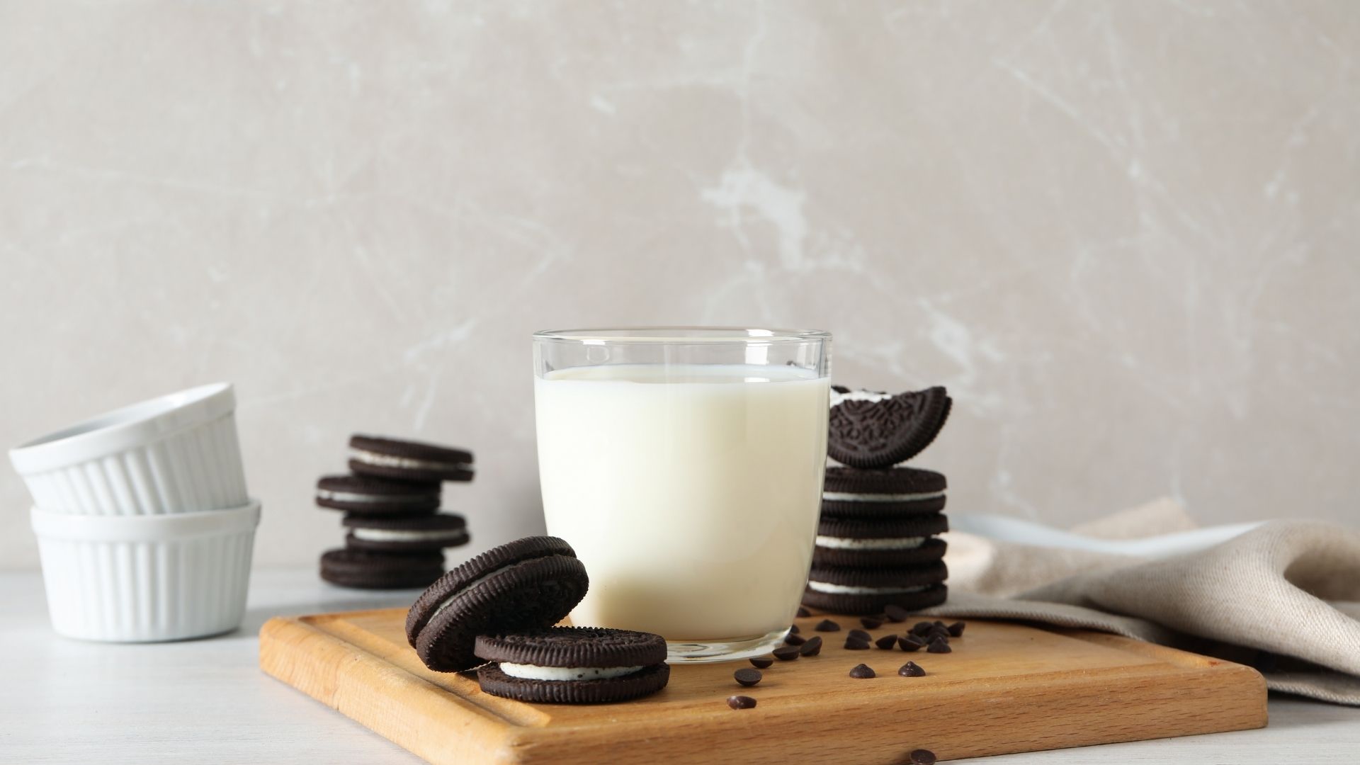 Chuẩn bị nguyên liệu làm oreo đá xay