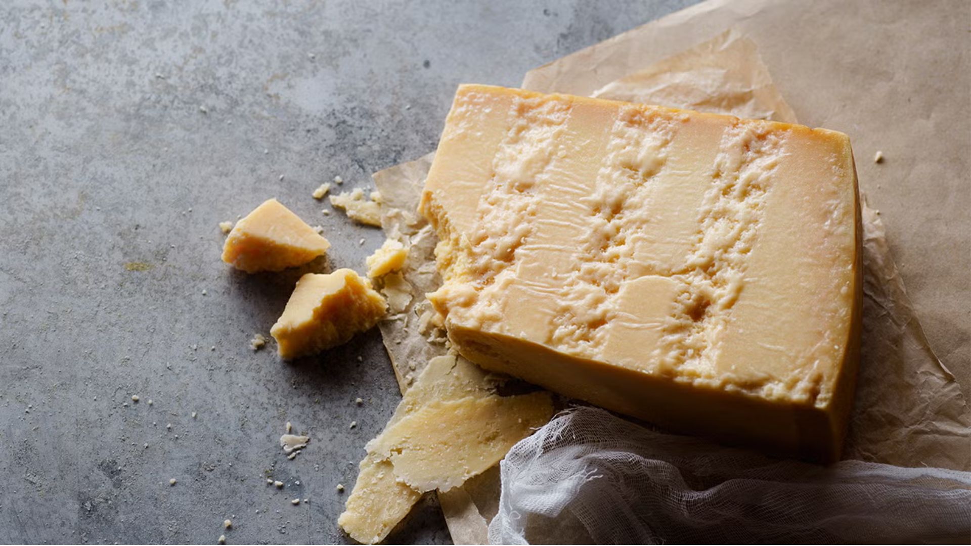 Đặc điểm phô mai Parmesan