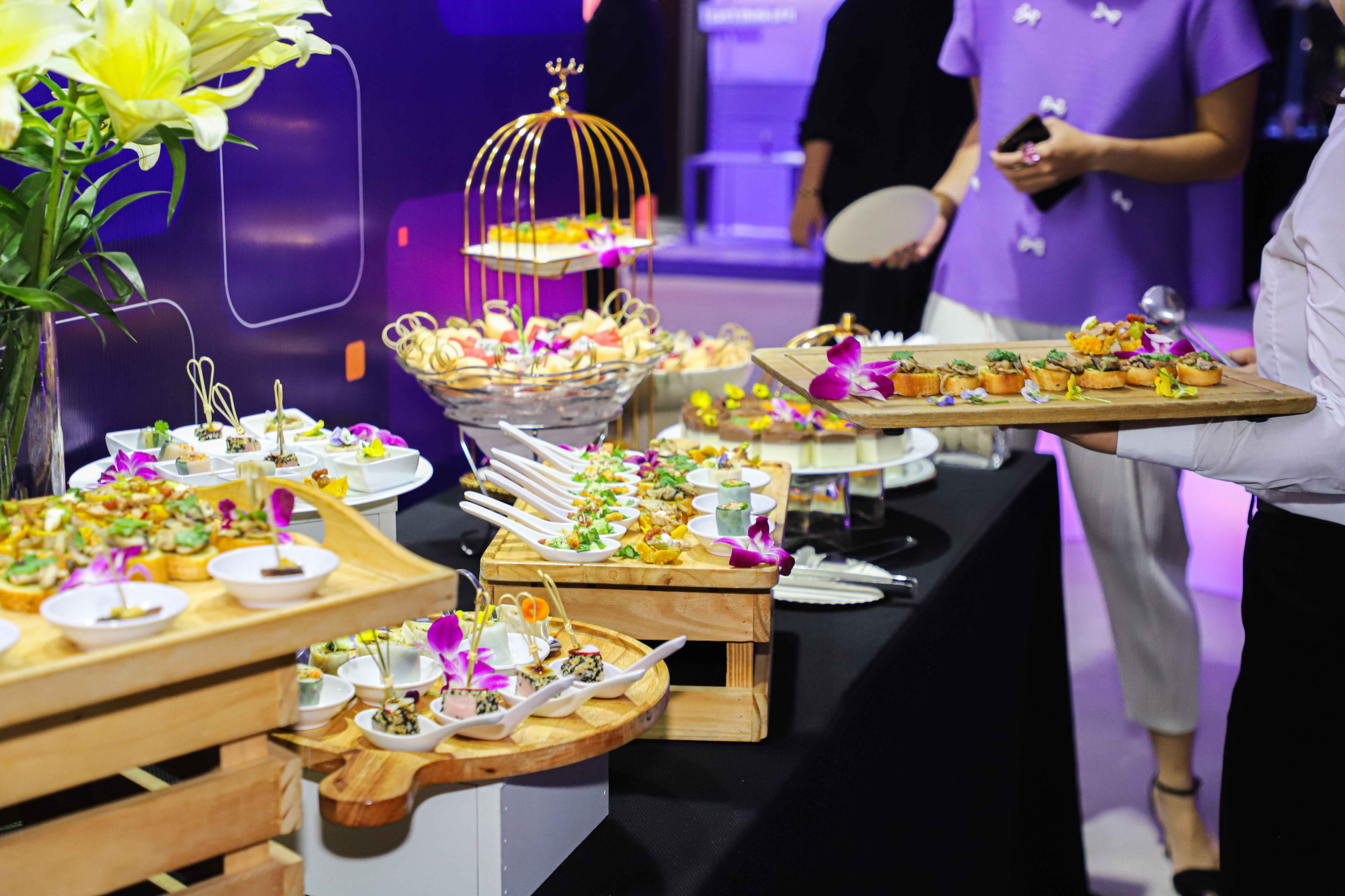 Finger food là tiệc nhẹ với thực đơn gồm các món ăn nhỏ, gọn