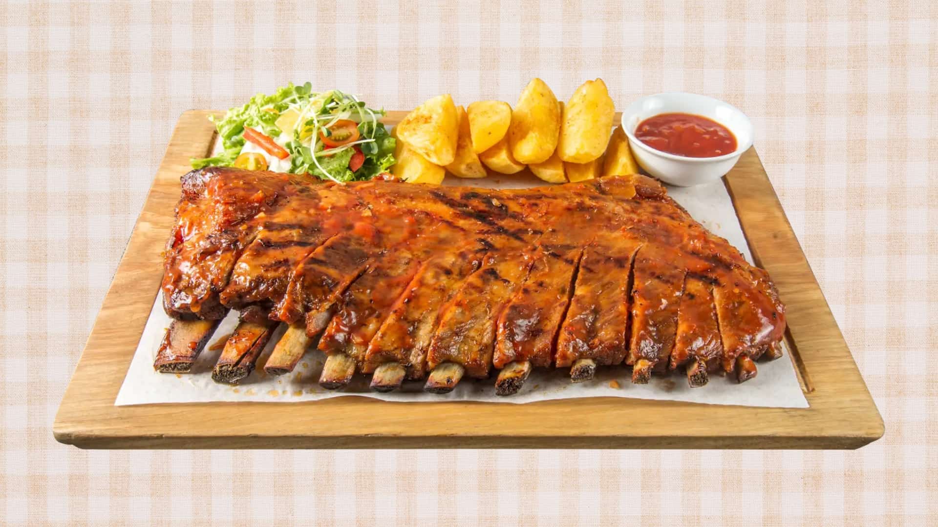 Jumbo Ribs tại Al Fresco's là dẻ sườn lớn khoảng 10 - 12 miếng, phù hợp để chia sẻ trong nhóm.