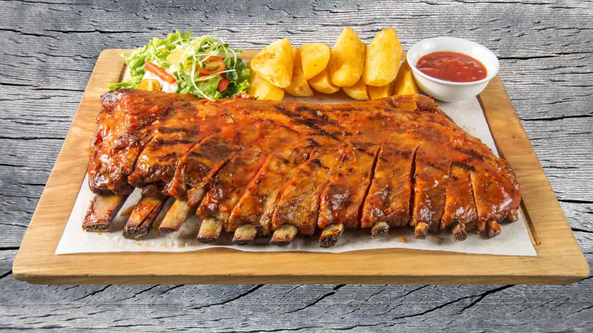 Jumbo Ribs tại Al Fresco's với dẻ sườn lớn dành cho nhóm cùng thưởng thức