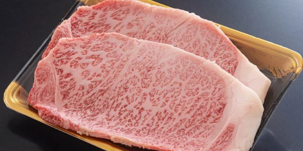 Bò Úc cho vị ngọt tự nhiên, bò Mỹ đậm đà và béo ngậy hơn.