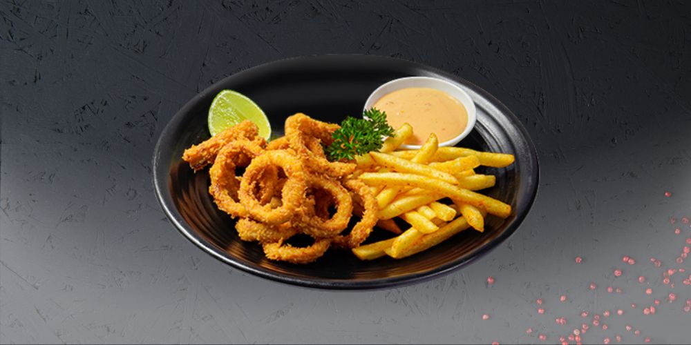 Mực chiên vòng giòn rụm, món ăn vặt được nhiều người yêu thích