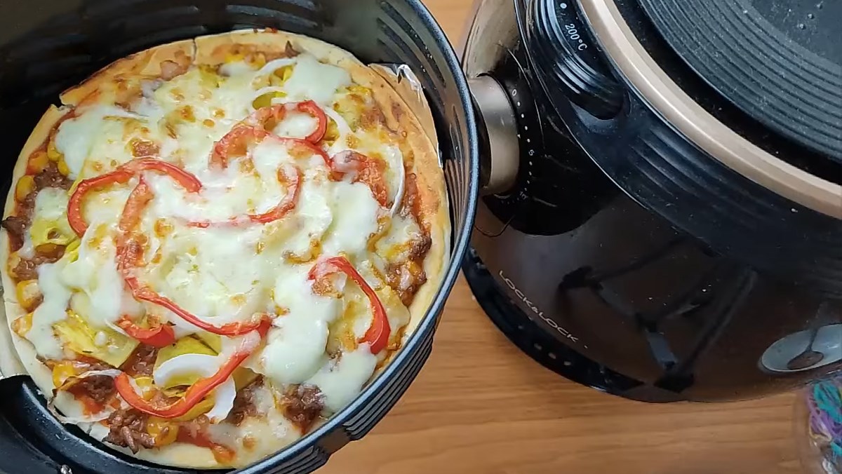 Nướng bánh pizza bò bằng nồi chiên không dầu