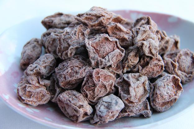 Ô mai chua ngọt, vừa nhìn là thấy Tết về