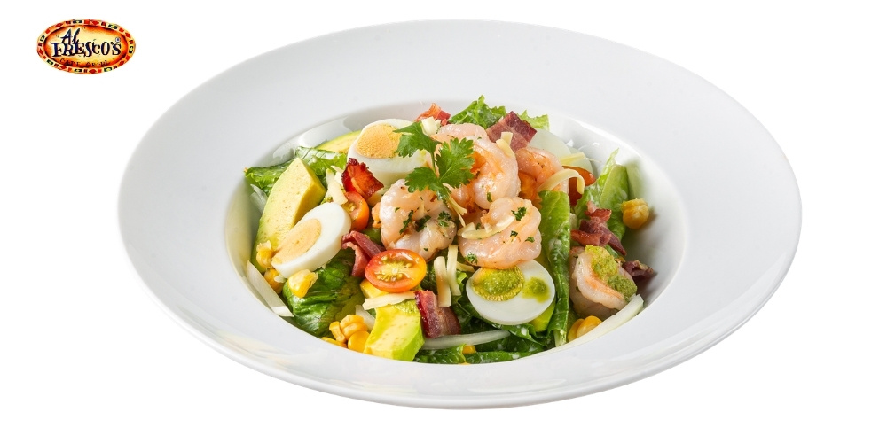 Salad rau xanh là lựa chọn nhẹ nhàng, dễ kết hợp với các món chính trong bữa ăn