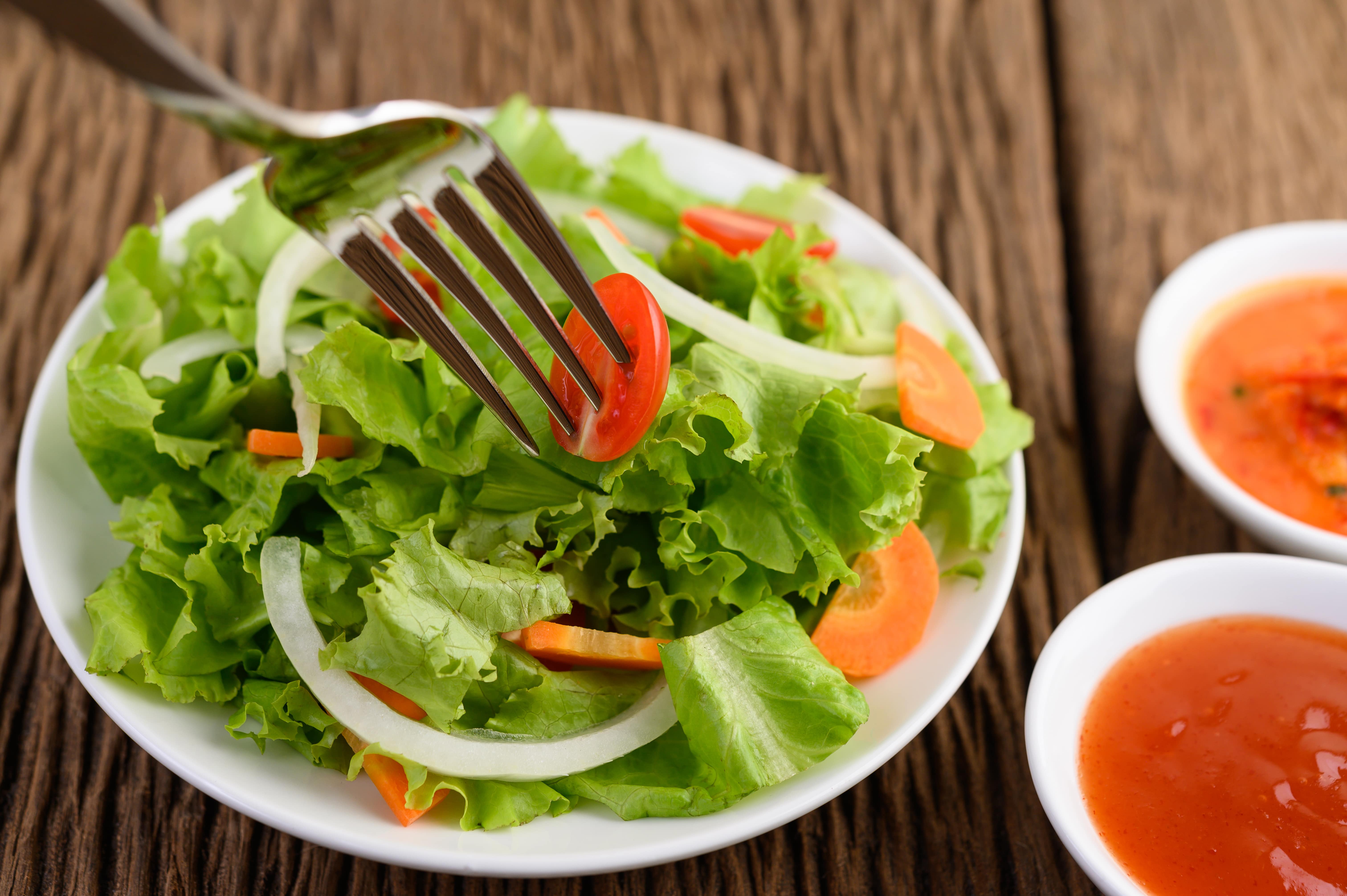 salad bao nhiêu calo