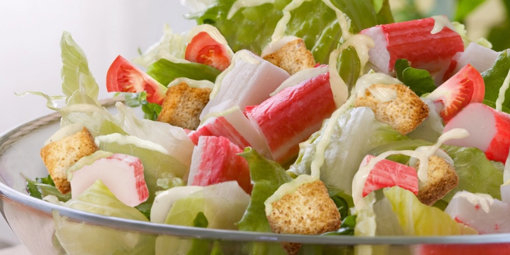 Salad thanh cua và rong biển trộn mayonnaise