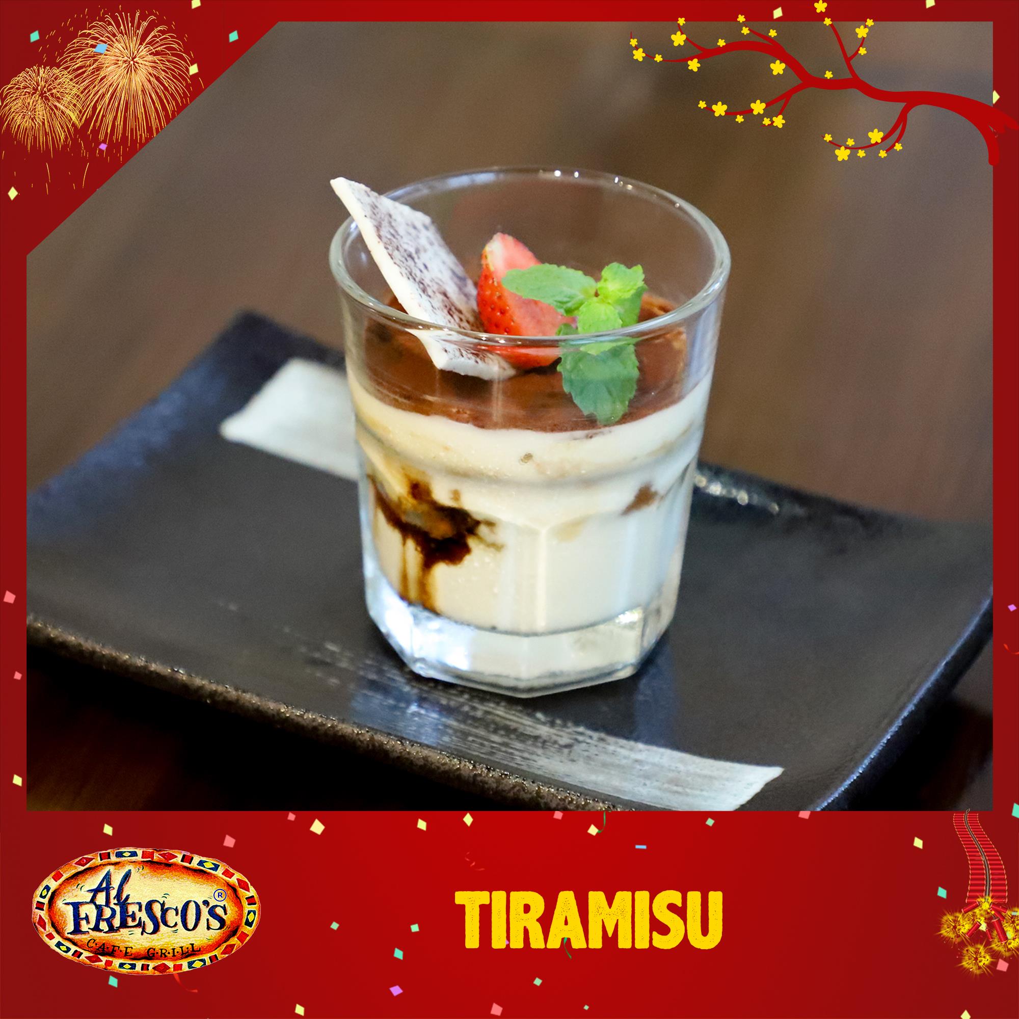 Bánh Tiramisu với lớp kem mascarpone và hương cà phê espresso dịu nhẹ.